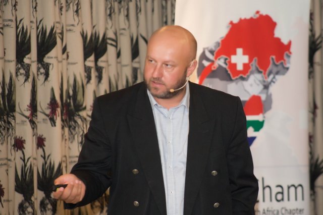 Dr Frans Cronje