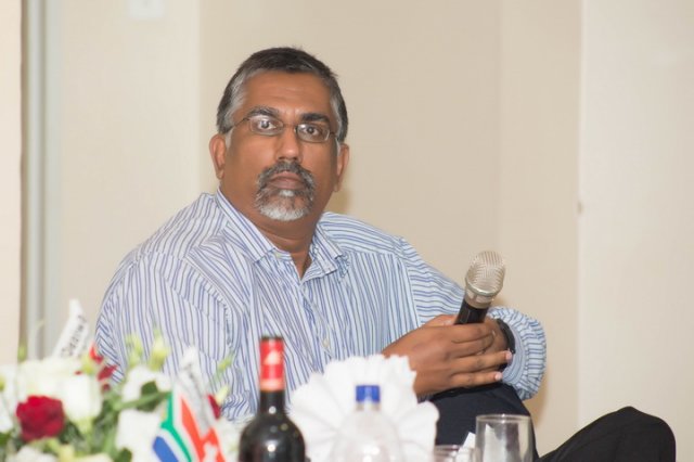 Dr Frans Cronje